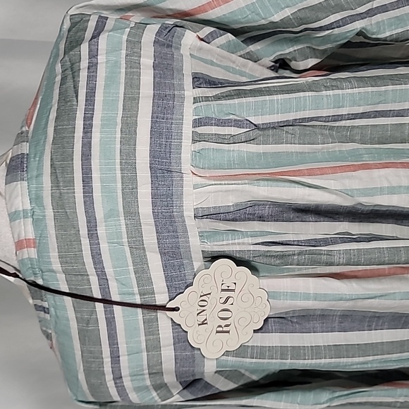 Knox Rose Women's Striped V-Neck 3/4 Sleeve Boho Rayon Blend Blouse - Picture 6 of 10